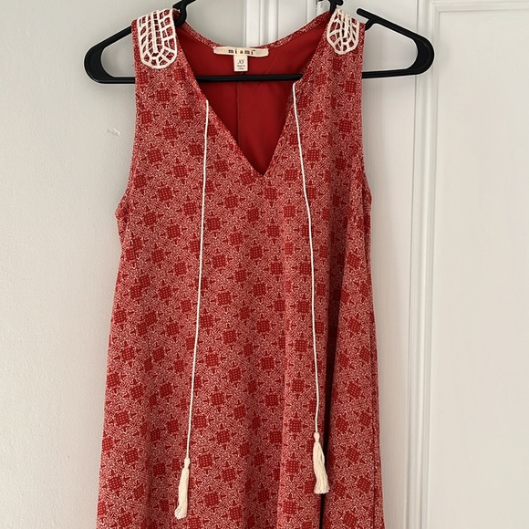 Summer dress - Picture 2 of 4